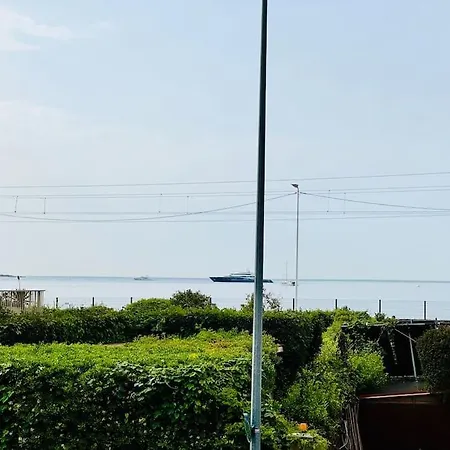 Orizzonte Di Domani : 4 Prs, 50 M Plages Appartamento *