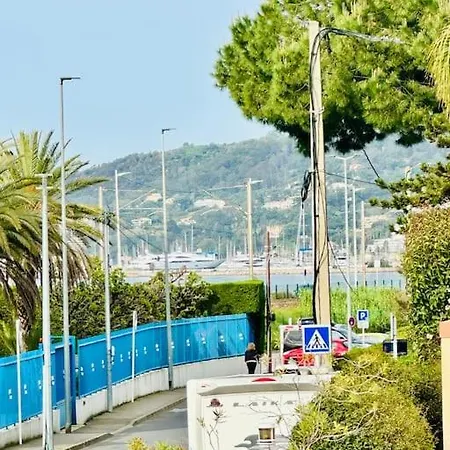 Orizzonte Di Domani : 4 Prs, 50 M Plages Appartamento